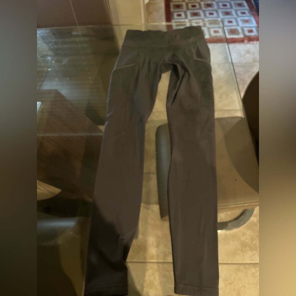 Lululemon size 4 full length gray leggings